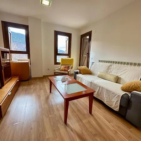 C17 - Edif Aigualluts - Villmor アパート *