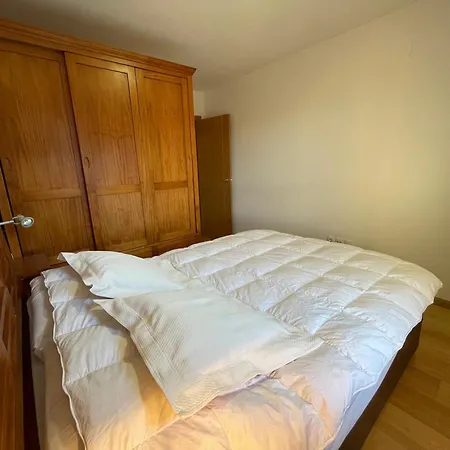 C17 - Edif Aigualluts - Villmor アパート *