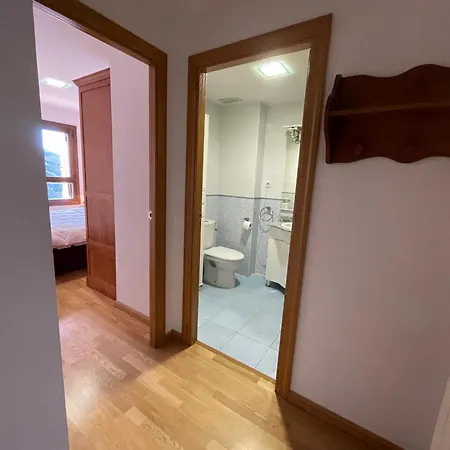 C17 - Edif Aigualluts - Villmor アパート